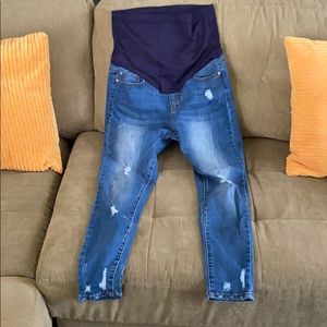 Maternity Pink blush size 4 distressed jean